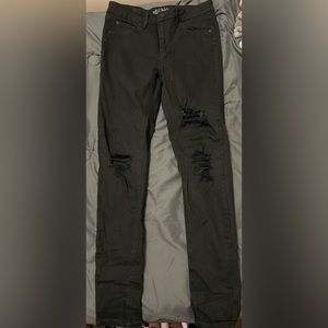 Wild Fable High Rise Skinny Jeans; Size 2; barely worn & in great condition